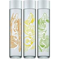 تصویر 3 از آب معدنی ووس با کیفیت ویژه برای پذیرایی خاص